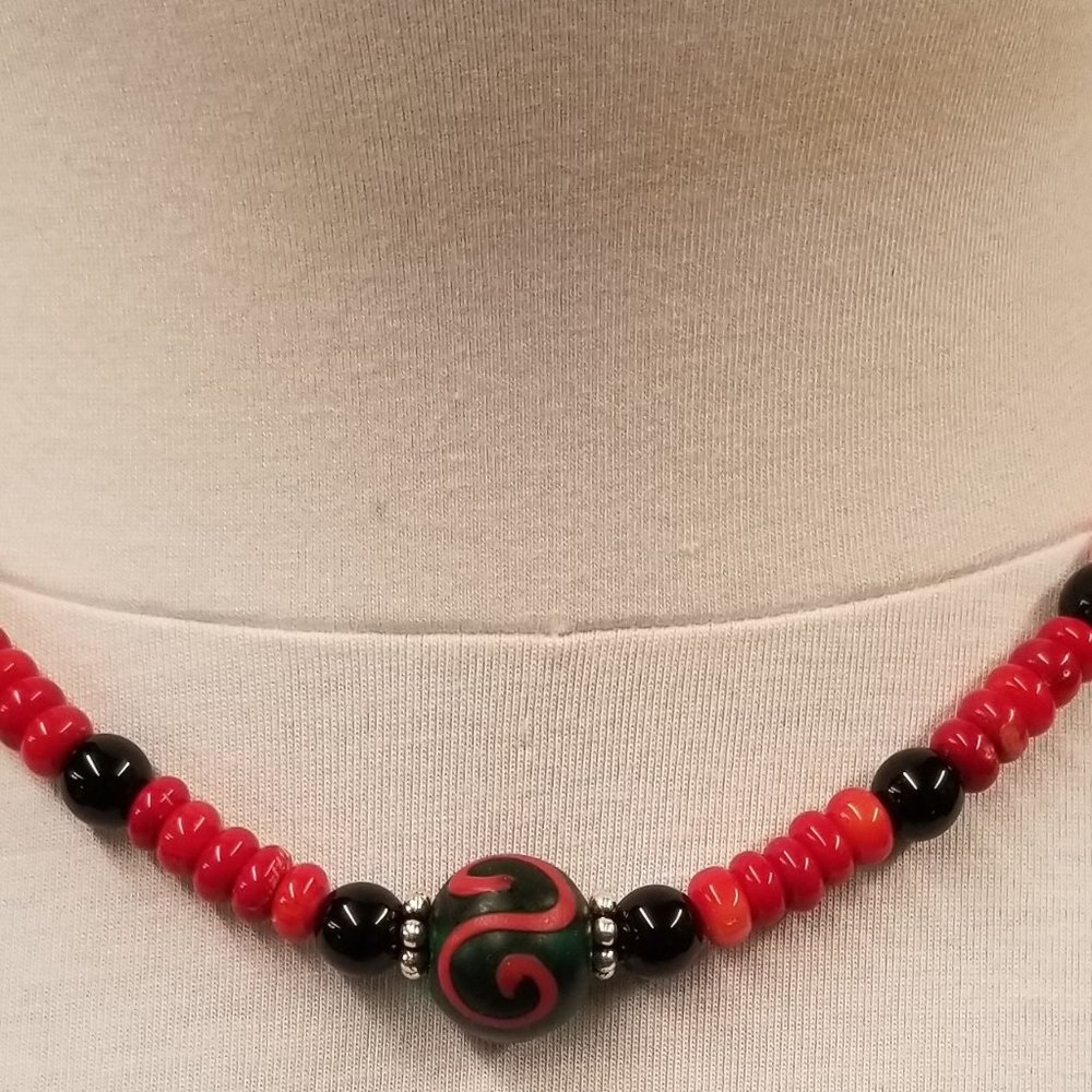 Red & Black Choker - Picture 2 of 2
